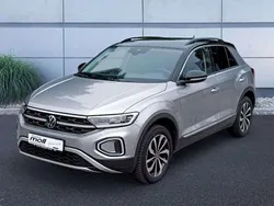 Pyritsilber metallic schwarz Gebraucht 2024 VW T-Roc Style SUV | 32.990 € (Etwas zu teuer)