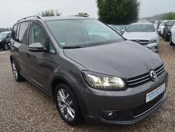 Grau Gebraucht 2015 VW Touran Cross Van / Kleinbus | 10.800 € (Fairer Preis)