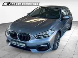 Grau Gebraucht 2022 BMW 120 Sport Line Kleinwagen | 28.449 € (Etwas zu teuer)