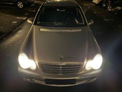 Silber Gebraucht 2007 Mercedes C180 Classic Kombi | 2.000 € (Superpreis)
