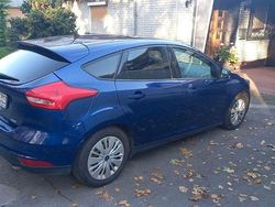 Blau Gebraucht 2015 Ford Focus Business Edition Limousine | 6.000 € (Etwas zu teuer)