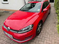 Rot Gebraucht 2016 VW Golf VII Highline Kombi | 6.400 € (Guter Preis)