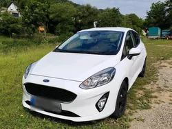 Weiß Gebraucht 2018 Ford Fiesta Titanium Kleinwagen | 9.900 € (Guter Preis)