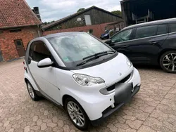 Weiß Gebraucht 2010 Smart ForTwo Coupé Kleinwagen | 3.400 € (Fairer Preis)