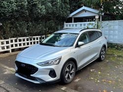 Silber Gebraucht 2023 Ford Focus Active Kombi | 15.900 € (Guter Preis)