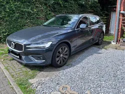 Grau Gebraucht 2018 Volvo V60 Inscription Kombi | 21.000 € (Fairer Preis)