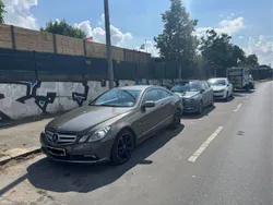 Grau Gebraucht 2009 Mercedes E350 Avantgarde Coupé | 6.500 € (Superpreis)