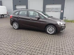 Braun Gebraucht 2016 BMW 216 Active Tourer Advantage Van / Kleinbus | 6.450 € (Teuer)