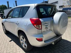 Silber Gebraucht 2007 Toyota RAV4 Sol SUV | 7.400 € (Guter Preis)