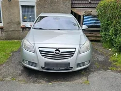 Silber Gebraucht 2011 Opel Insignia Kombi | 4.900 € (Fairer Preis)