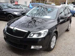 Schwarzmagic perleffekt Gebraucht 2010 Skoda Octavia Elegance Kombi | 9.900 € (Teuer)