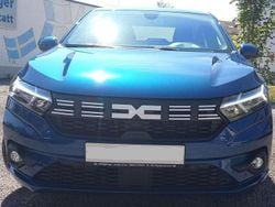 Iron blau Gebraucht 2024 Dacia Logan Prestige Limousine | 16.000 € (Guter Preis)