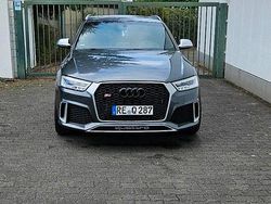 Grau Gebraucht 2016 Audi RS Q3 SUV | 26.000 €
