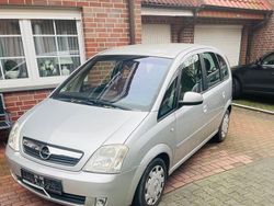 Grau Gebraucht 2004 Opel Meriva Edition Van / Kleinbus | 600 € (Superpreis)