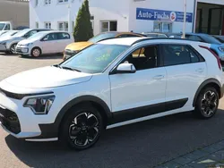 Weiß Gebraucht 2023 Kia e-Niro Edition 7 SUV | 25.700 € (Guter Preis)