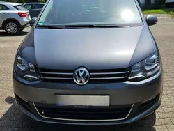 Grau Gebraucht 2014 VW Sharan Van / Kleinbus | 11.000 €