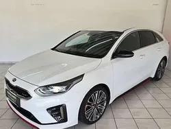 Weiß metallic Gebraucht 2021 Kia ProCeed GT Kleinwagen | 25.490 € (Fairer Preis)