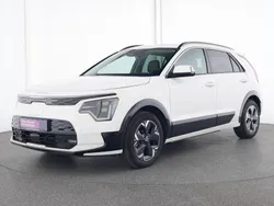 Schneeweiss Gebraucht 2023 Kia e-Niro Vision SUV | 26.977 € (Guter Preis)