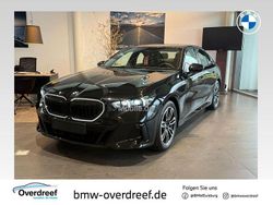 Schwarz Neu 2025 BMW 520 M Sport Limousine | 59.790 € (Fairer Preis)