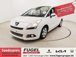 Weiss perlglänzend Gebraucht 2013 Peugeot 5008 Business-Line Van / Kleinbus | 3.369 € (Guter Preis)