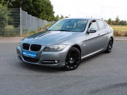 Grau Gebraucht 2011 BMW 318 Comfort Edition Limousine | 6.950 € (Fairer Preis)