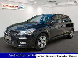 Schwarz Gebraucht 2012 Kia Ceed Kleinwagen | 2.499 € (Guter Preis)