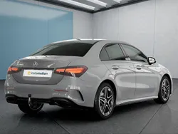 Grau Gebraucht 2025 Mercedes A200 Kleinwagen | 41.549 €