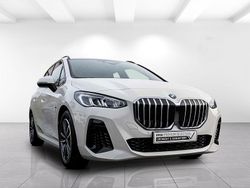Weiß Gebraucht 2025 BMW 218 Active Tourer Performance Van / Kleinbus | 33.900 € (Fairer Preis)