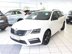 Candyweiss Gebraucht 2018 Skoda Octavia RS Kombi | 20.999 € (Etwas zu teuer)