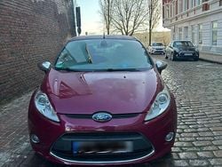 Rot Gebraucht 2009 Ford Fiesta Titanium Limousine | 1.950 € (Superpreis)