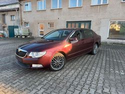 Rot Gebraucht 2011 Skoda Superb Limousine | 5.500 € (Superpreis)