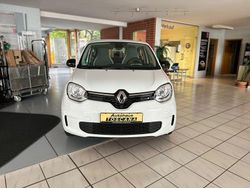 Weiß Gebraucht 2022 Renault Twingo Equilibre Kleinwagen | 12.999 € (Etwas zu teuer)