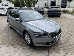 Grau Gebraucht 2017 Skoda Superb Style Kombi | 17.950 € (Guter Preis)