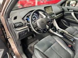 Gold Gebraucht 2022 Mitsubishi Eclipse Cross Plus SUV | 28.600 € (Teuer)