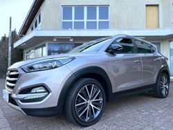 Silber Gebraucht 2018 Hyundai Tucson SUV | 15.990 € (Etwas zu teuer)