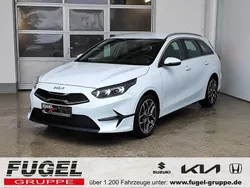 Cararraweiss Gebraucht 2024 Kia Ceed Sportswagon Spirit Kombi | 23.999 € (Superpreis)