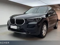 Saphirschwarz Gebraucht 2022 BMW X1 Advantage SUV | 24.299 € (Guter Preis)
