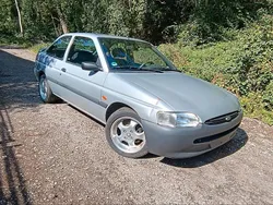 Silber Gebraucht 1997 Ford Escort Kleinwagen | 1.300 € (Fairer Preis)