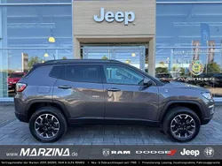 Granite crystal Gebraucht 2020 Jeep Compass Trailhawk SUV | 23.890 € (Fairer Preis)