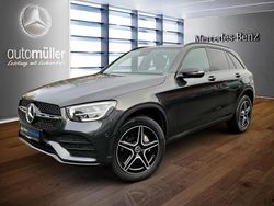 Grau Gebraucht 2022 Mercedes GLC300e AMG SUV | 37.380 € (Fairer Preis)