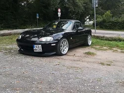 Schwarz Gebraucht 2000 Mazda MX5 Cabrio | 5.500 € (Fairer Preis)