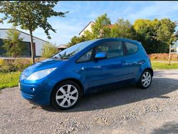 Blau Gebraucht 2006 Mitsubishi Colt Kleinwagen | 1.900 €