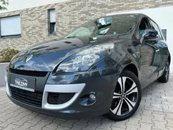 Silber Gebraucht 2011 Renault Scénic III Bose Edition Van / Kleinbus | 5.999 € (Etwas zu teuer)