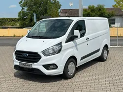 Weiß Gebraucht 2021 Ford Transit Custom Trend Van / Kleinbus | 15.490 €