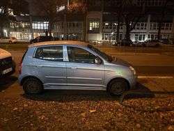 Blau Gebraucht 2005 Kia Picanto Kleinwagen | 1.190 € (Fairer Preis)