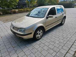 Gold Gebraucht 2001 VW Golf IV Limousine | 1.390 € (Guter Preis)