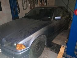 Blau Gebraucht 1995 BMW 316 Coupé | 6.200 €