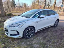 Weiß Gebraucht 2012 Citroën DS5 Sport Chic Kleinwagen | 11.100 €