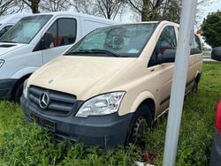 Gelb Gebraucht 2011 Mercedes Vito Van / Kleinbus | 5.888 € (Superpreis)