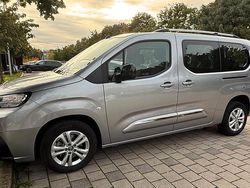 Grau Gebraucht 2024 Toyota Proace City Van | 30.200 € (Teuer)